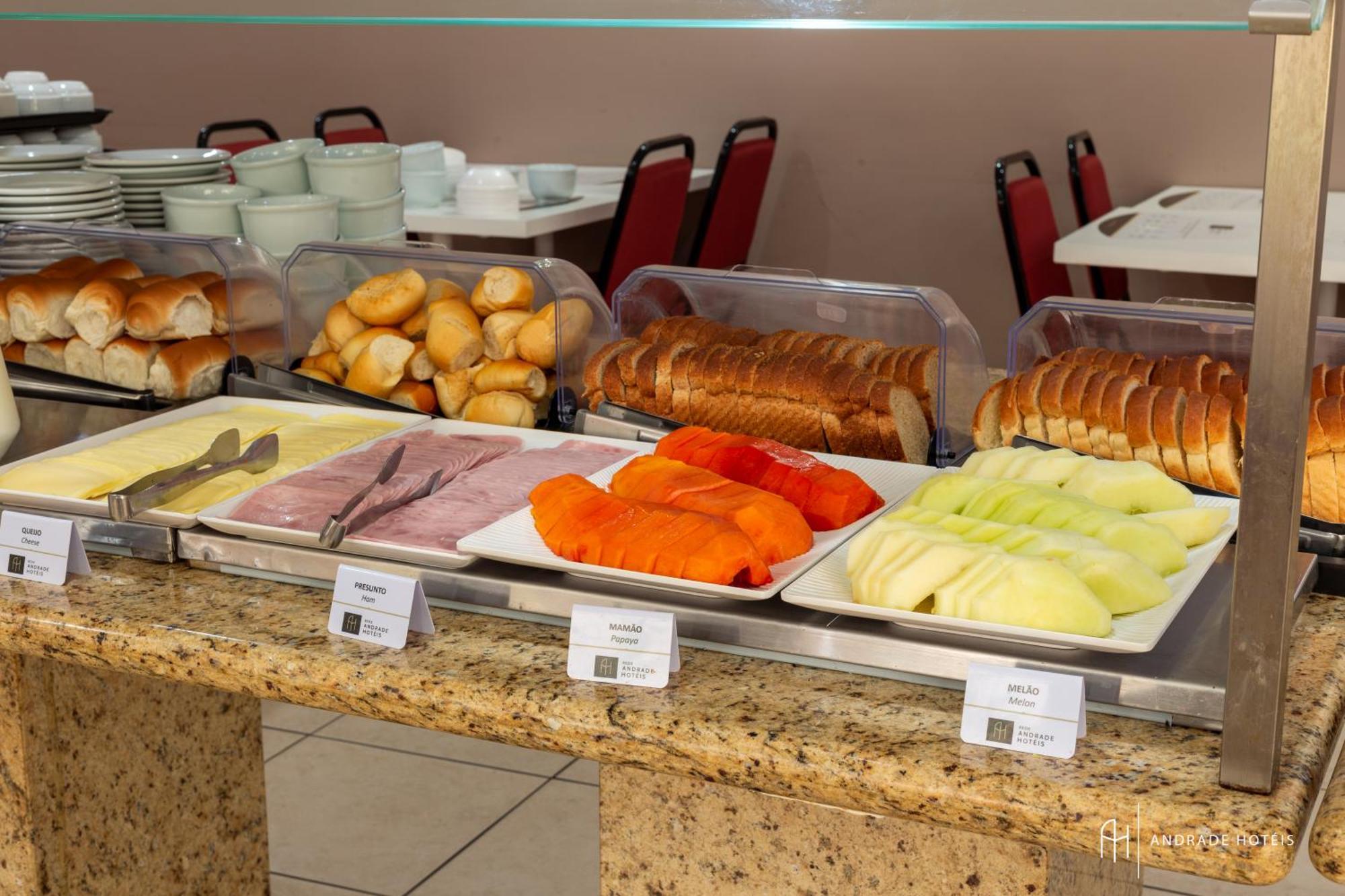 Rede Andrade San Martin Hotel 3*